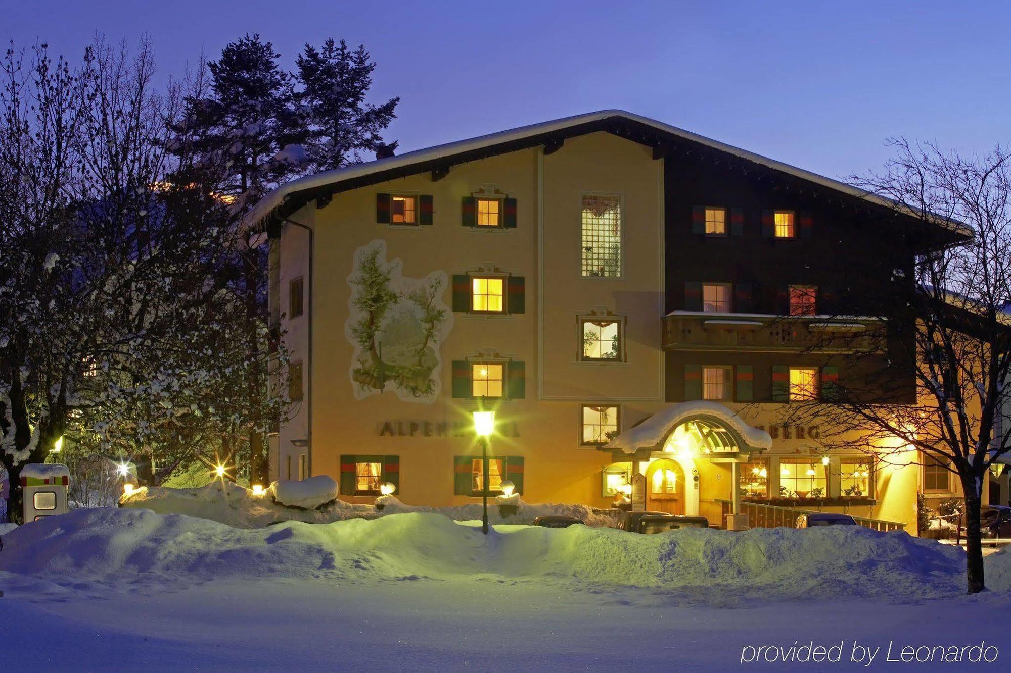 Alpenhotel Ernberg Reutte Exterior photo