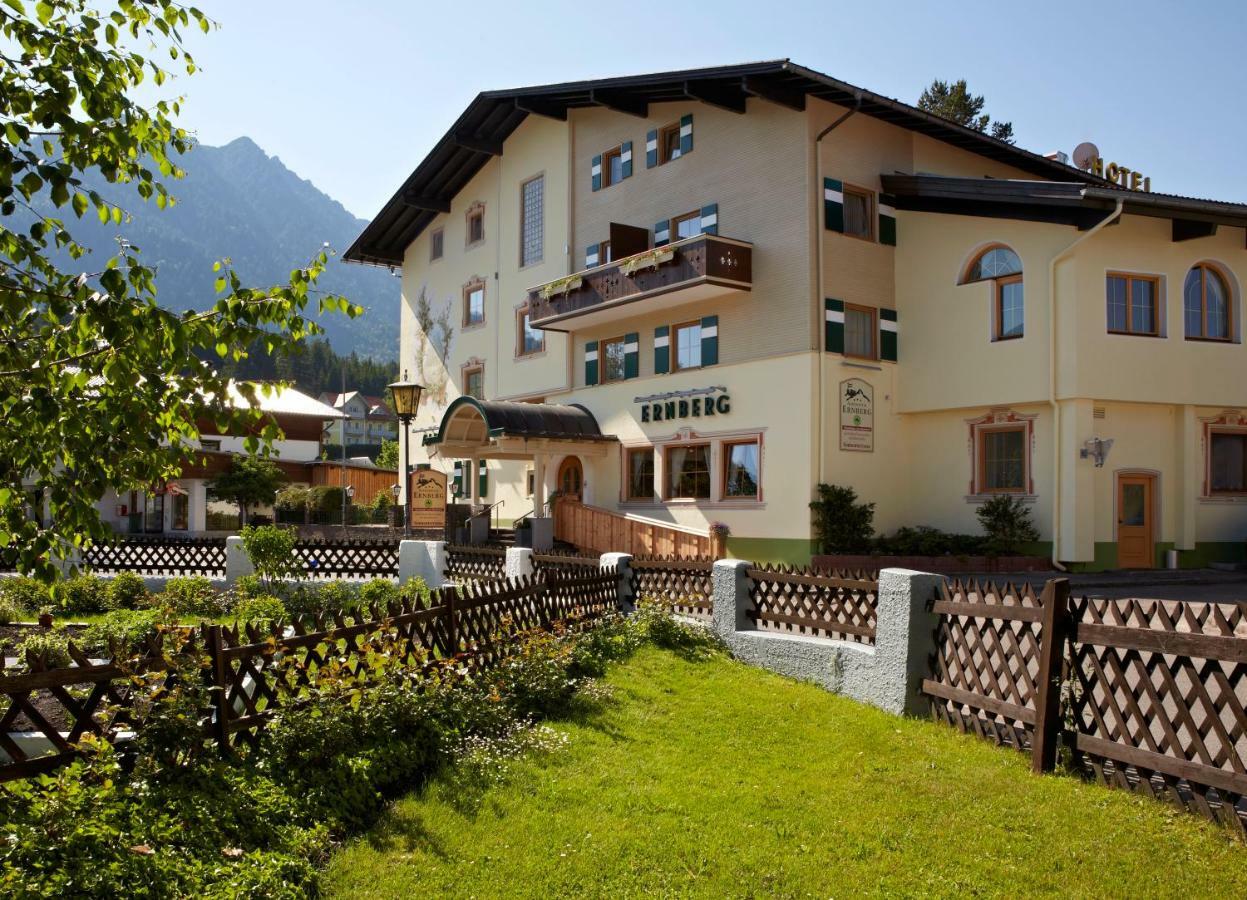 Alpenhotel Ernberg Reutte Exterior photo